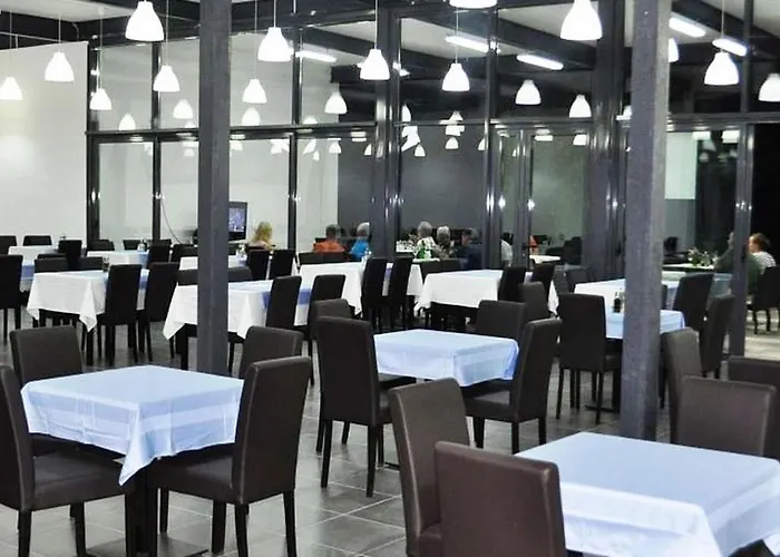 Mobile Nebo Luxus Kamp alanı *